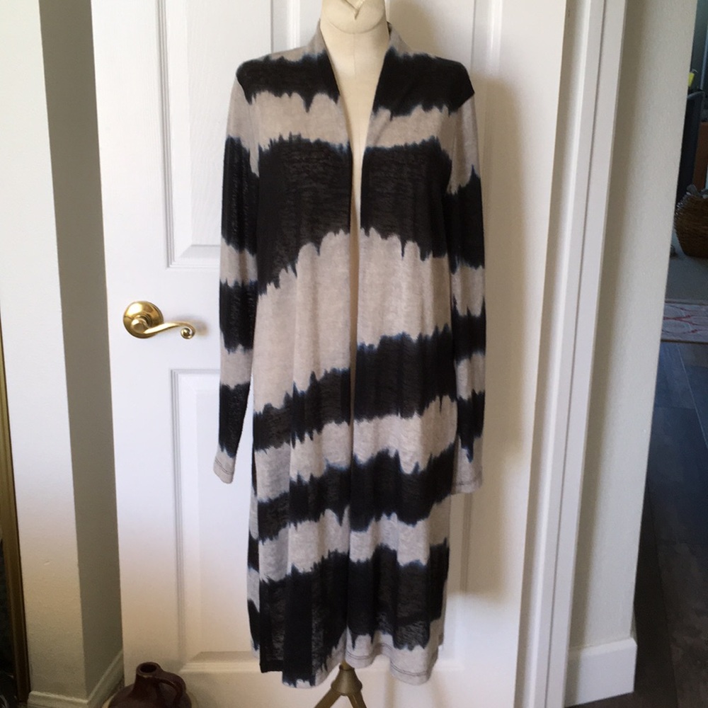 Rebecca Elliot Size M long cardigan.